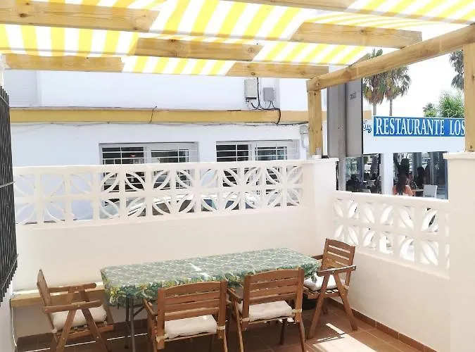 Miramar Conil 度假居 *